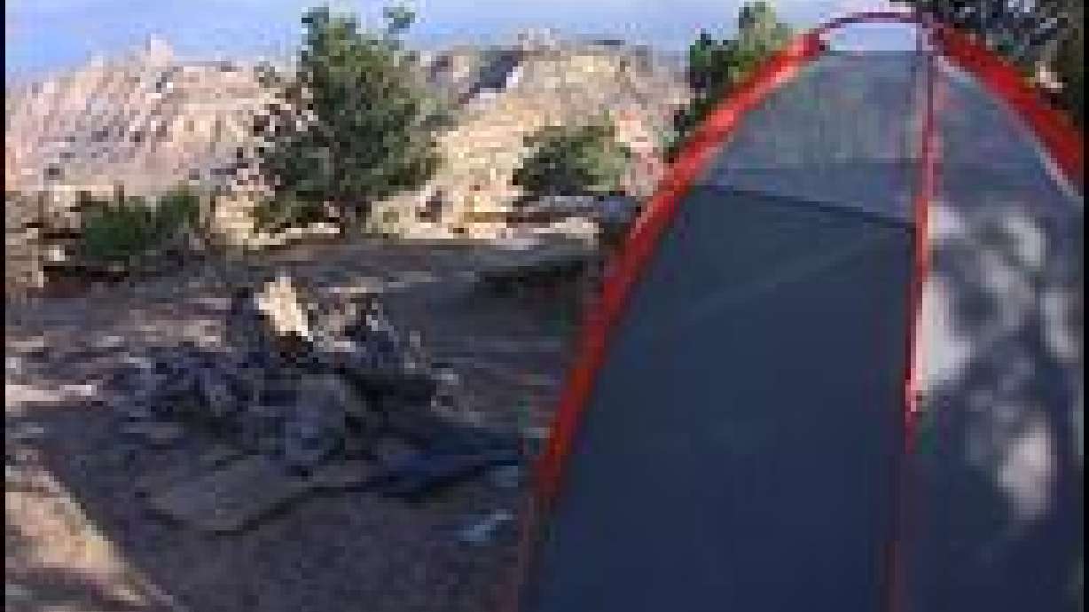 Authorities warn about posting vacation details online