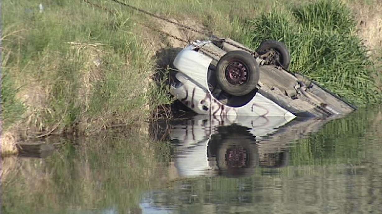 Police Pull Car from Jordan River