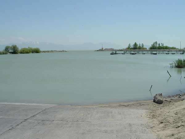 Boat Harbor Workers Getting Ready for Rush of Boaters