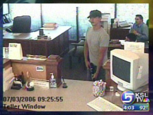 Bank Robber Makes Police Job Easy