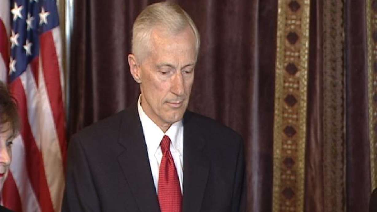 Convention planned to find Bell's replacement