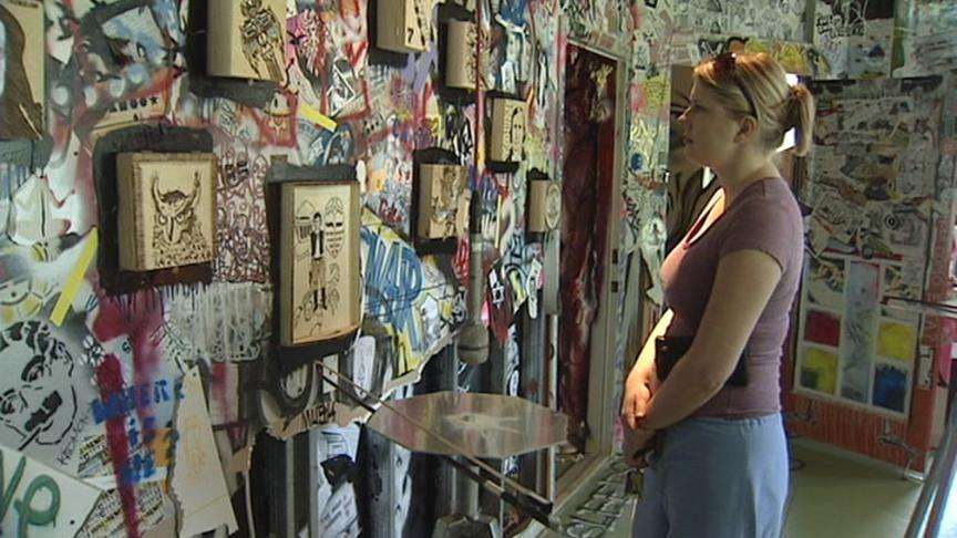 Impending Demolition Turns Downtown Building Into Art Canvas