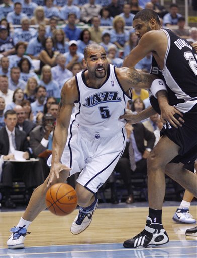 Utah Jazz Win Game 3 Against the Spurs 109-83