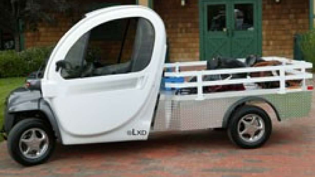 More People Buying Street-Legal Golf Cart for Residential Use