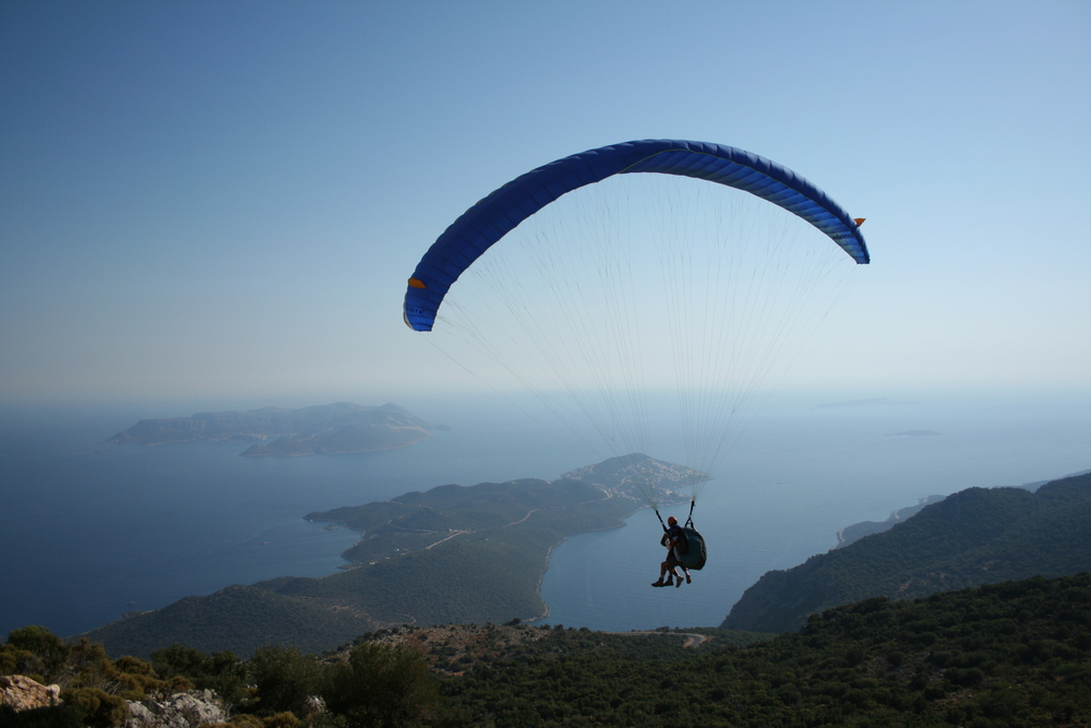 Man injured in paraglider crash in Utah County