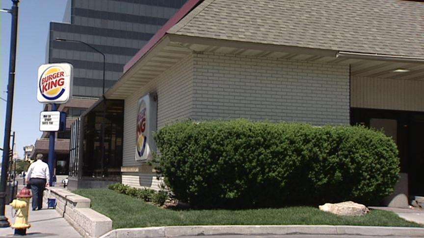 Police Searching for a Man Who Robbed a Fast-Food Restaurant