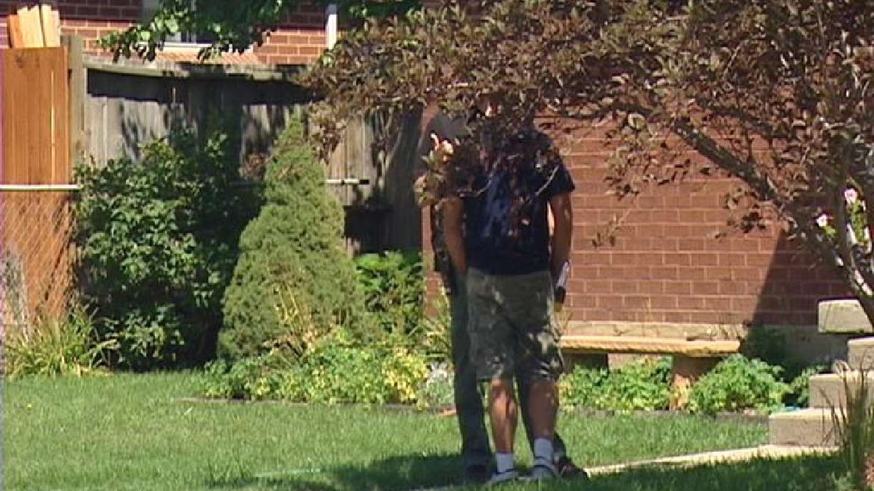 Woman held at knifepoint in home robbery