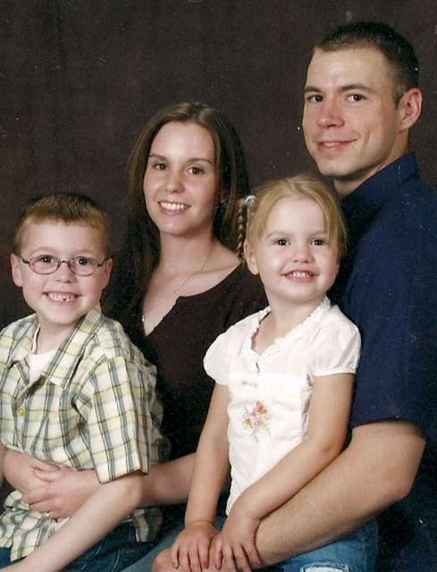Staff Sgt. Kurt Curtiss and family