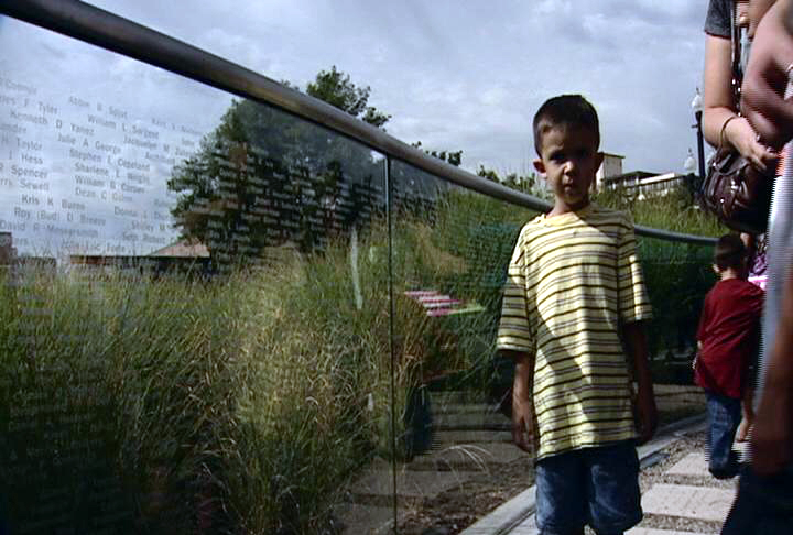 Wall honors organ donors