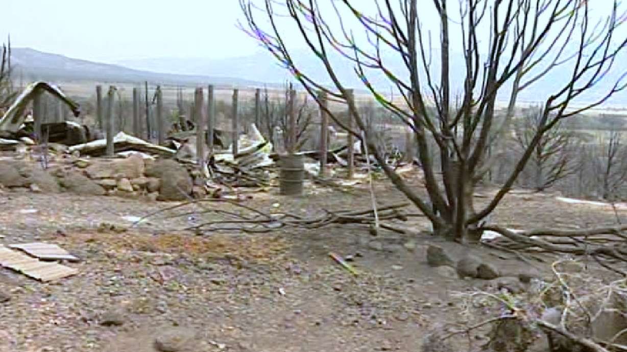 Crews gaining on wildfires