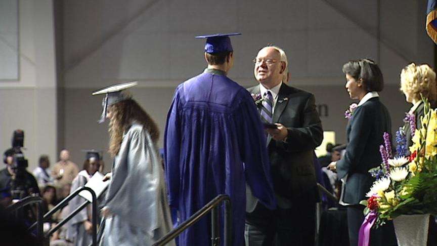 Riverton High has Largest Graduating Class in Utah