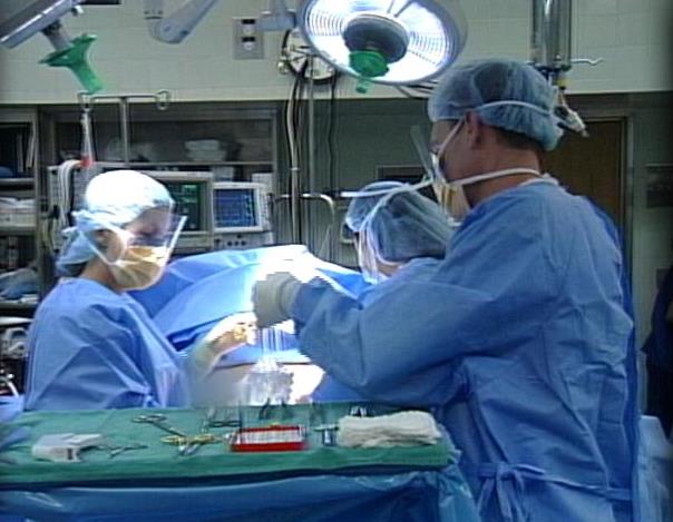 Study Finds Uninsured are More Likely to Die After Major Surgery