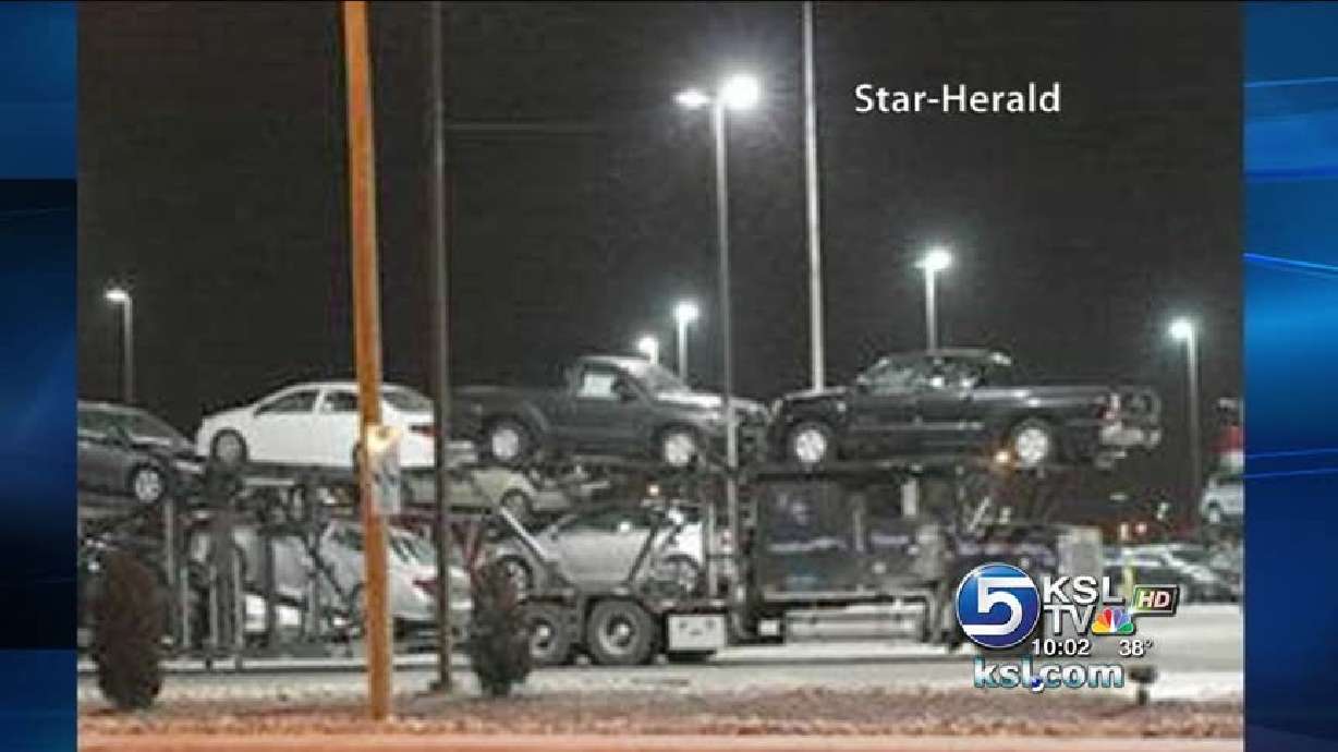 All charges dropped against 1 Neb. auto executive