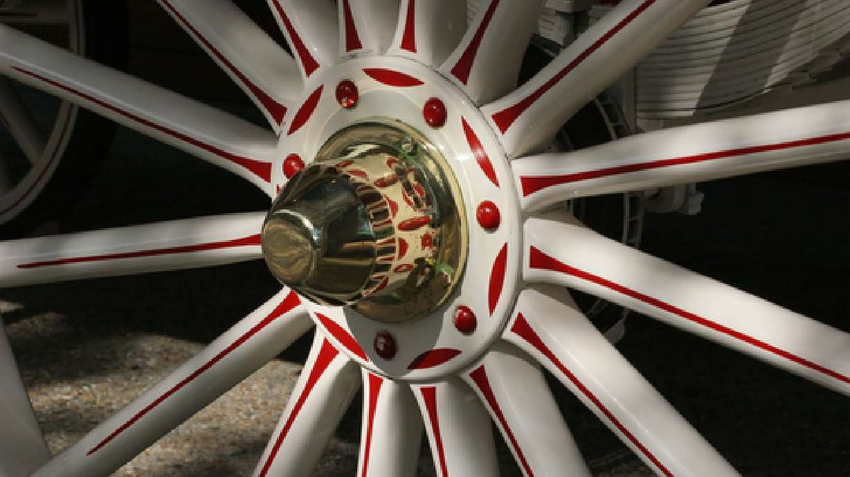 PETA calls for horse-drawn carriage ban in Salt Lake City