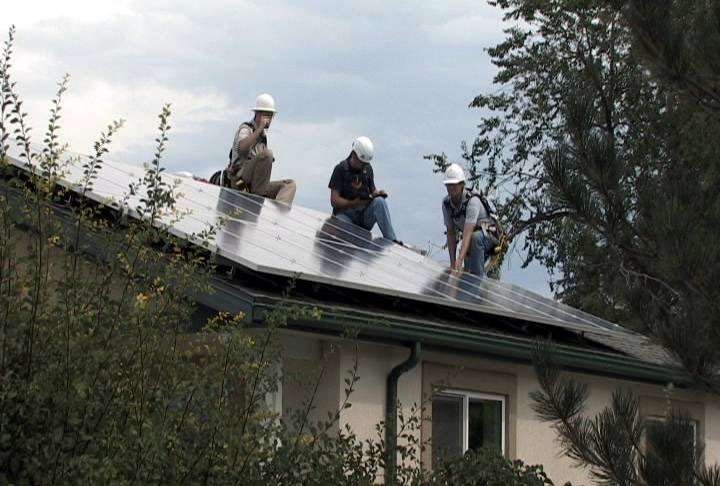 Kearns home going green, gets visit from governor