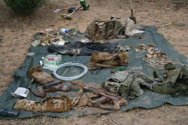Bones Could Close '98 Manhunt