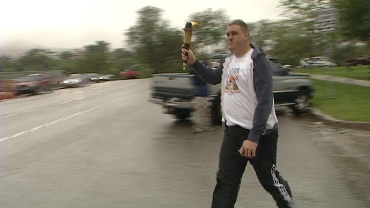 Members of Utah's Law Enforcement Run for Special Olympics