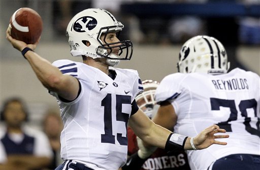 Max Hall named Walter Camp National Offensive Player of the Week