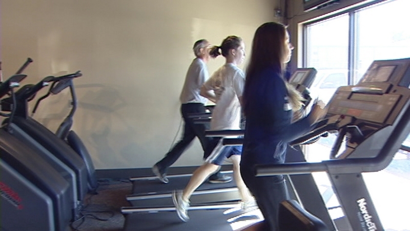 New fitness center offers health care clinic to members