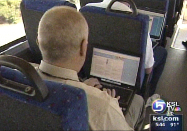 Transit System Plans for Wireless Access on Bus Routes