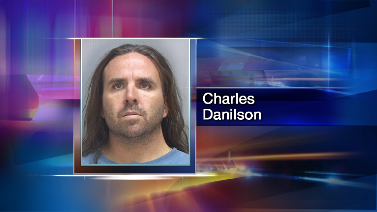 Man arrested for making threats with sword
