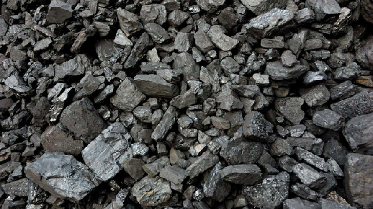 Utah coal mine plan draws official support