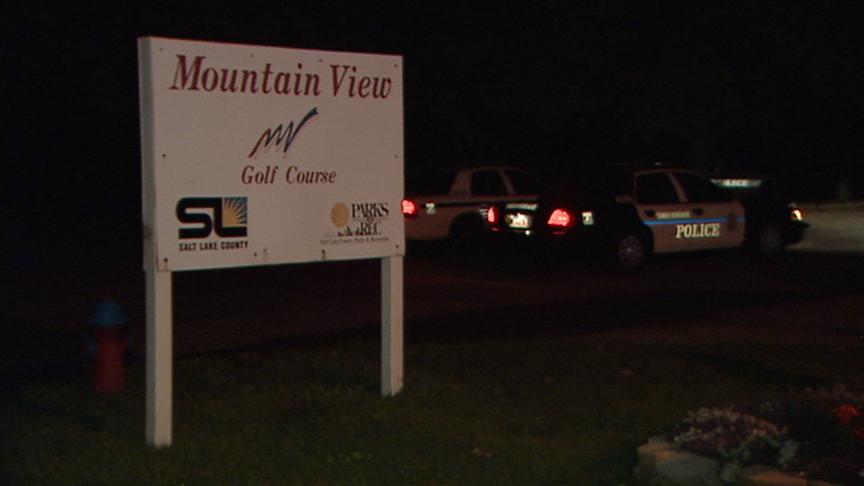 Man breaks into golf course clubhouse, leaves empty-handed