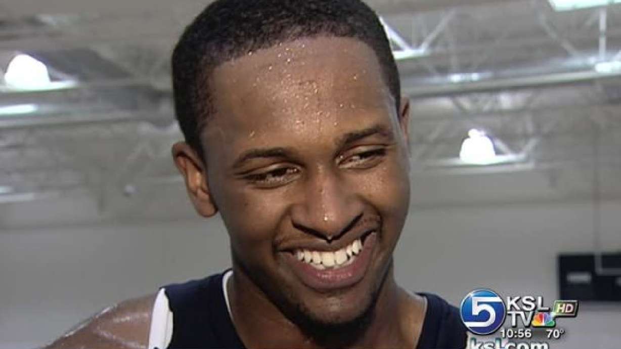 Miles suffers ruptured thumb ligament, will require surgery