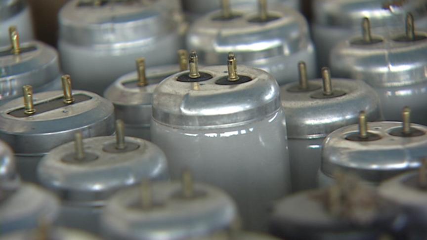 Recycling Light Bulbs Reduces Exposure to Mercury