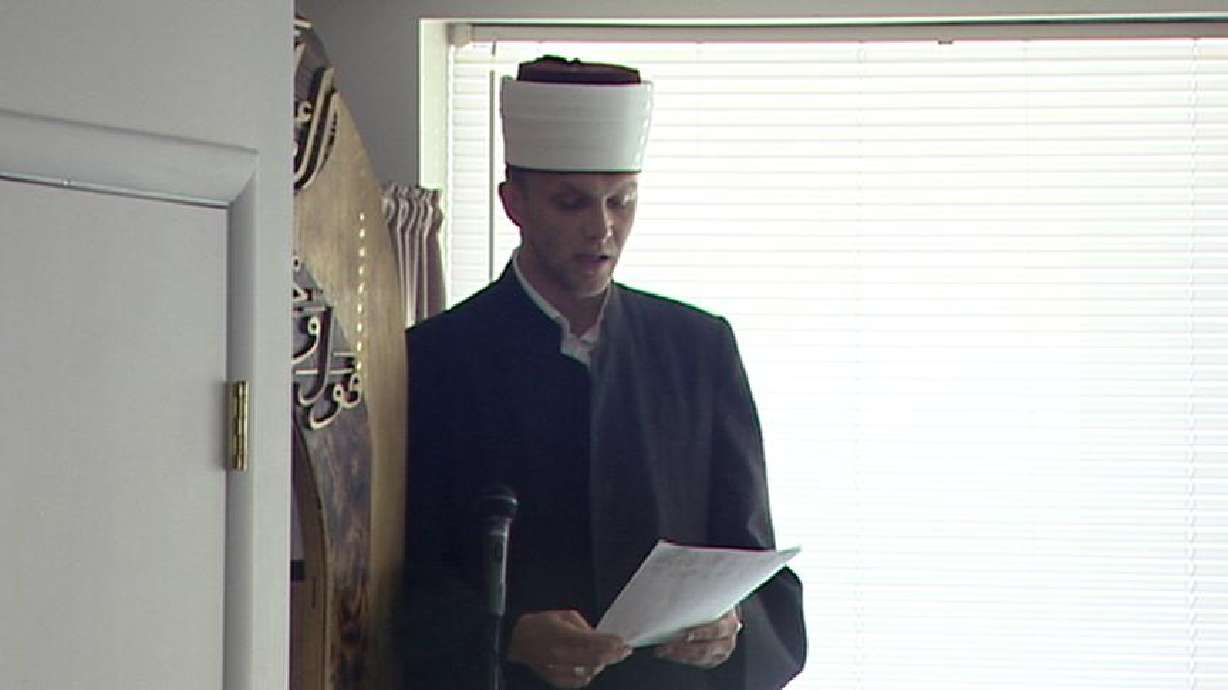 The Bosnian Muslim Community Celebrates Arrival of New Religious Leader