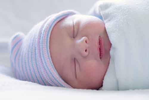 Newborns recognize language heard in utero, study says