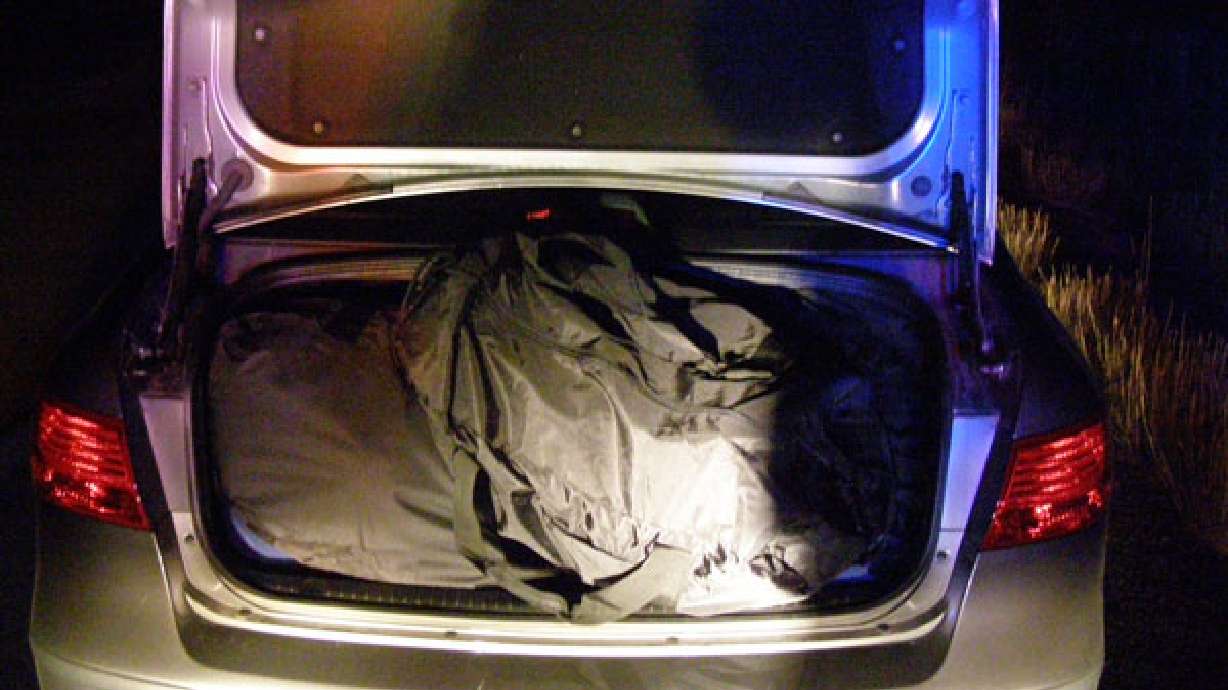 Tailgating leads to 157-pound marijuana bust