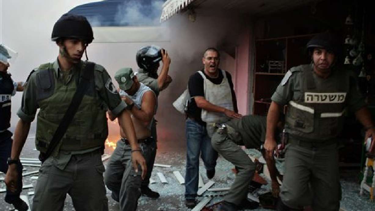 Poll: Fighting in Holy Land Has Utahns Worried