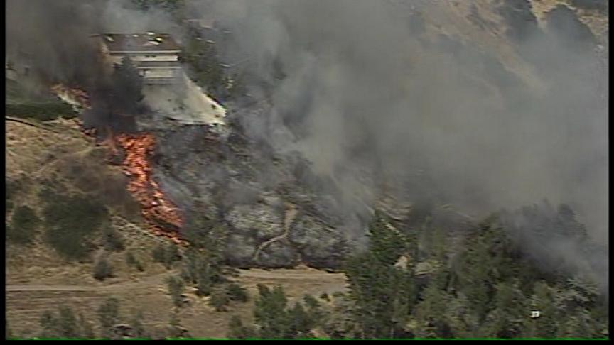 Grass Fire Threatens Homes in Cottonwood Heights