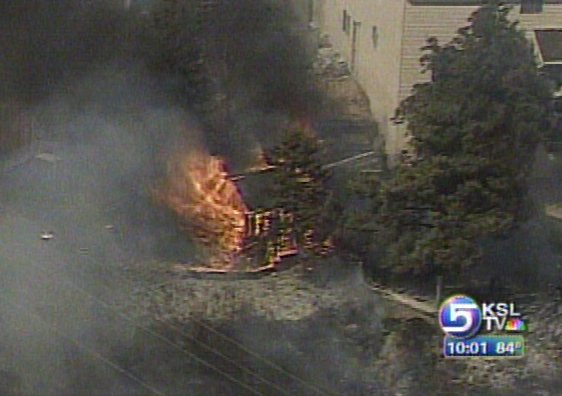 Grass Fire Threatens Homes in Cottonwood Heights