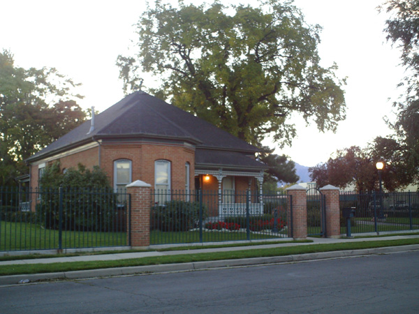 Neighboring businesses object to proposed pet crematory