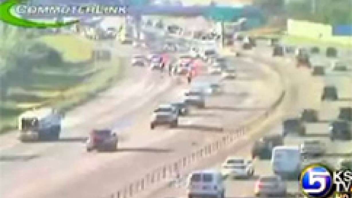 Glass on Freeway Slows Morning Commute
