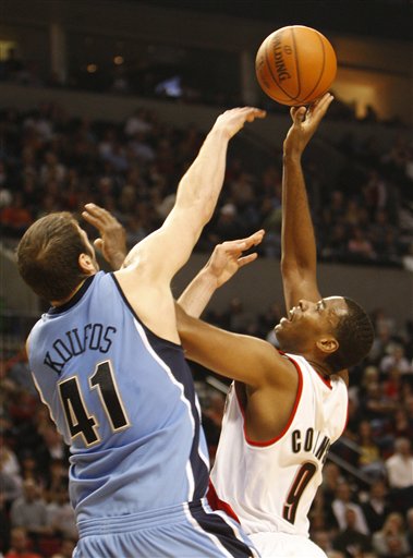 Jazz exercises 3rd-year option on Koufos