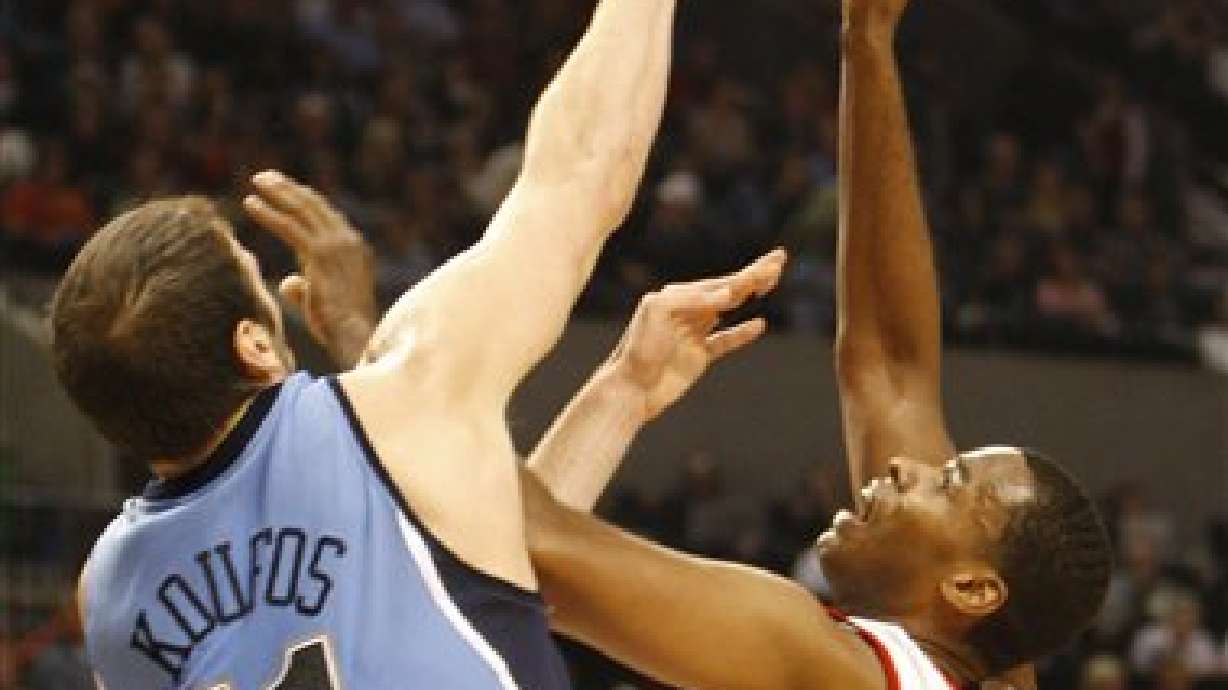 Jazz exercises 3rd-year option on Koufos