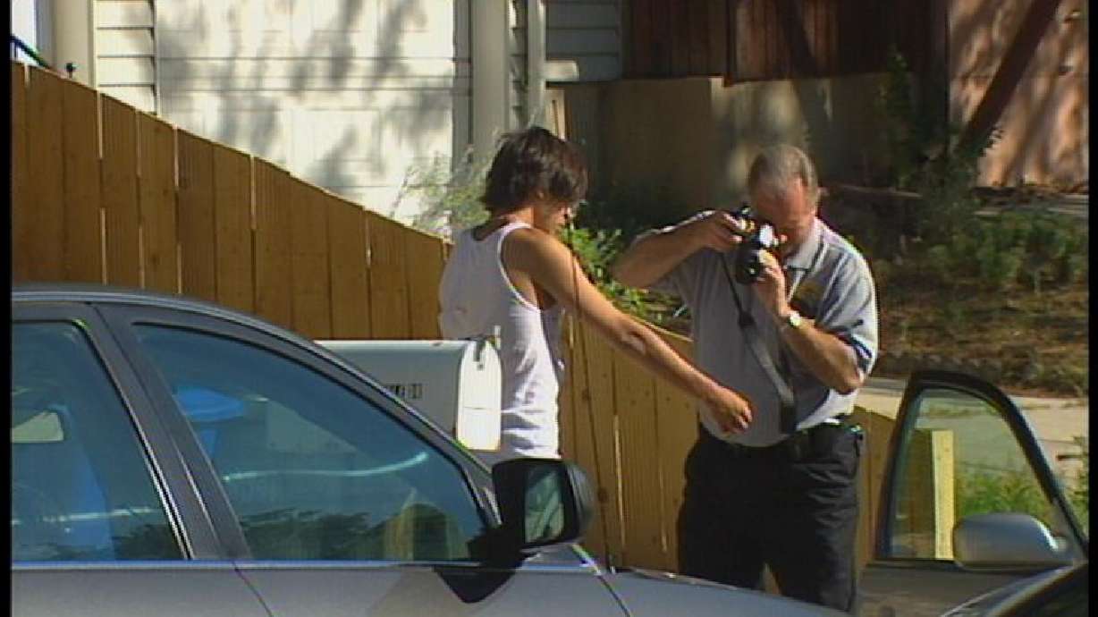 Police Searching for Suspects in Home Invasion Robberies