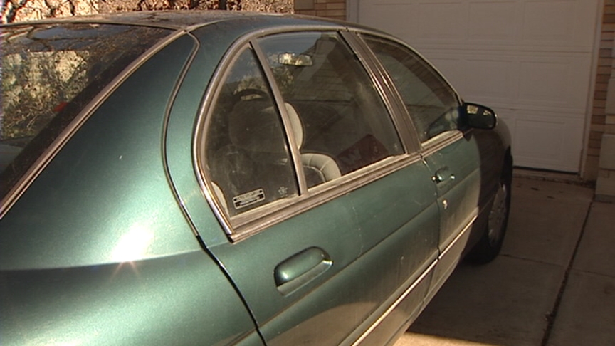 Honeymoon ruined by crook