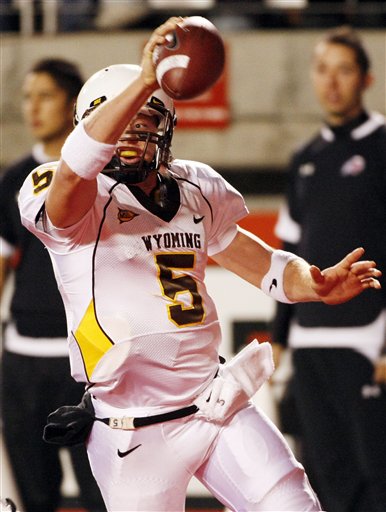 Wyoming coach hoping to contain Cougar rushing attack
