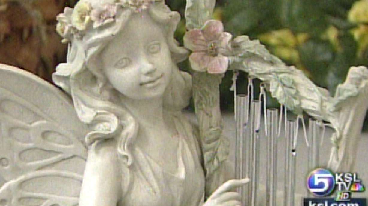 Number of Items Stolen from Graves Found