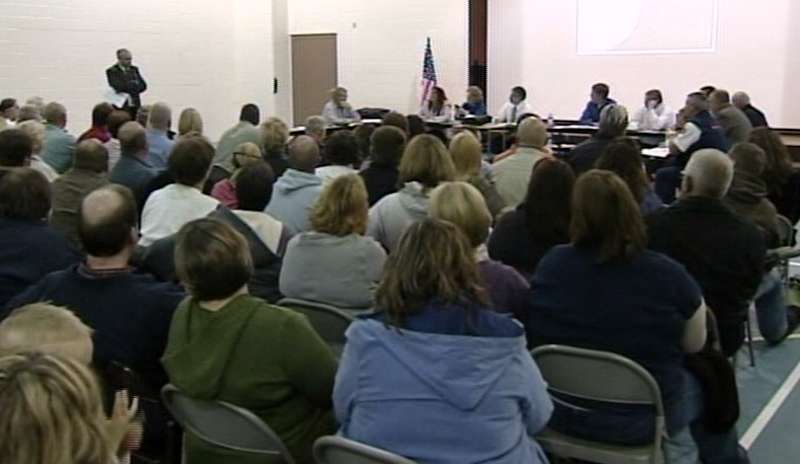 Woods Cross residents gathered Tuesday night at a meeting to discuss last week's refinery explosion