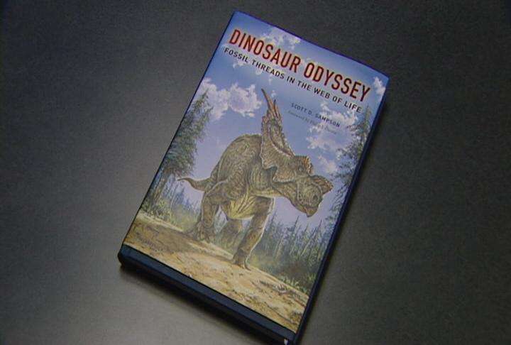 Paleontologist offers new lessons to be learned from dinosaurs