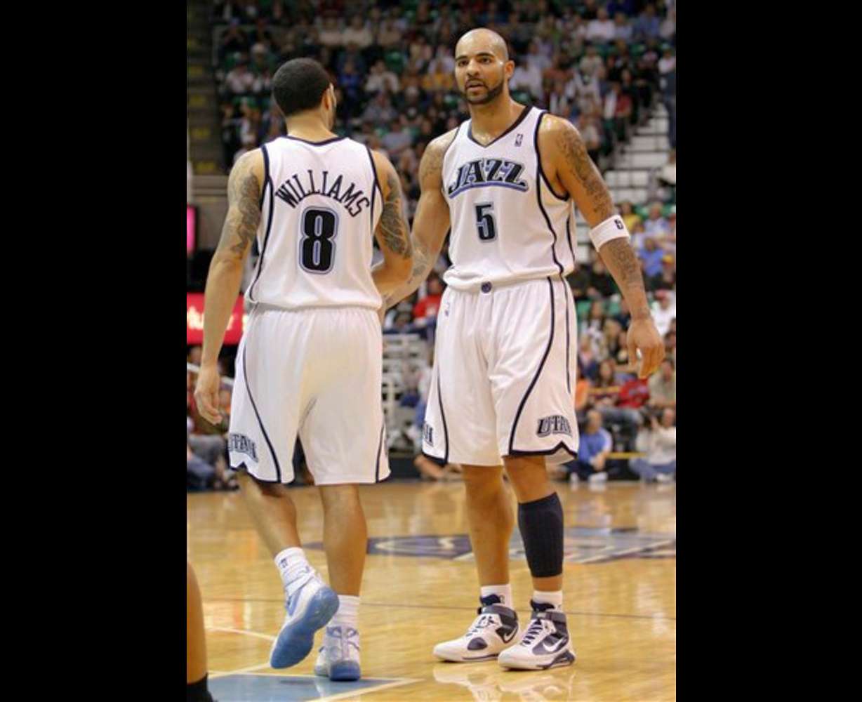 February and March will have the former
cornerstones, Deron Williams and Carlos Boozer,
returning to Utah.