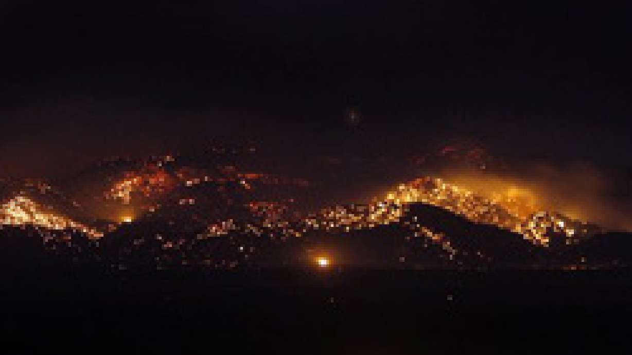 Huge Fire Closes Freeway, Forces Evacuations