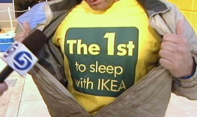 Waiting in line? Professor explains psychology behind recent phenomenon