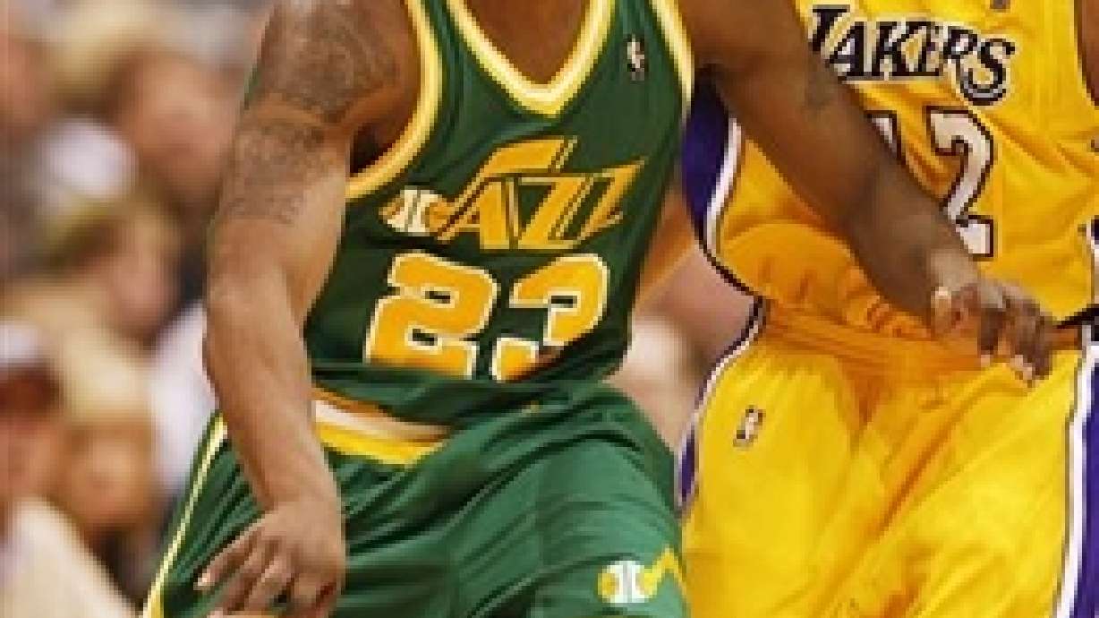 Jazz get even with Lakers on home court