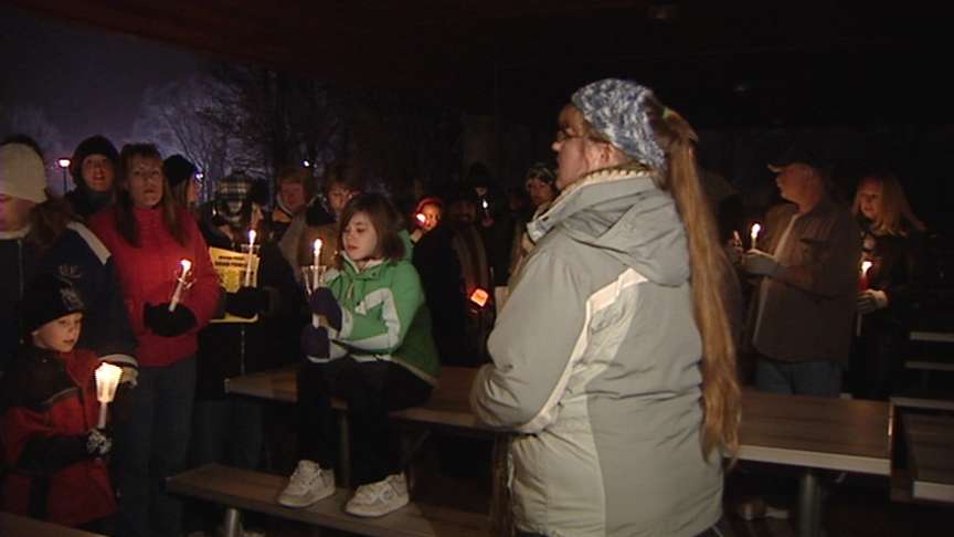 Susan Powell's friends and neighbors gather at the Utah vigil Sunday night